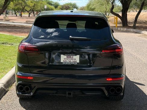 Used 2016 Porsche Cayenne GTS w/ Premium Package Plus AWD/4WD image 4