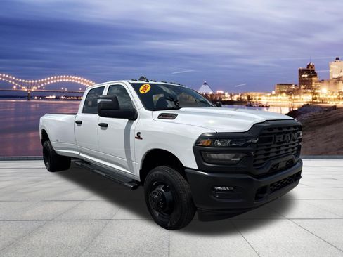 Used 2026 RAM 3500 Tradesman AWD/4WD image 4