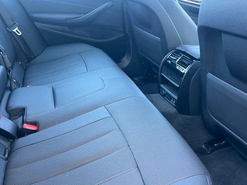 Certified 2023 BMW 530e image 30