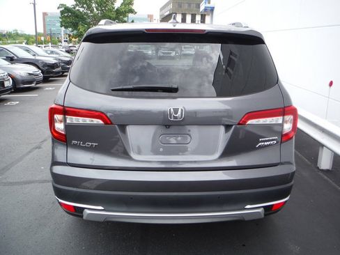 Used 2019 Honda Pilot Touring image 9