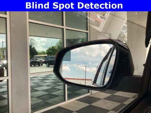 Used 2022 Toyota 4Runner SR5 Premium image 11