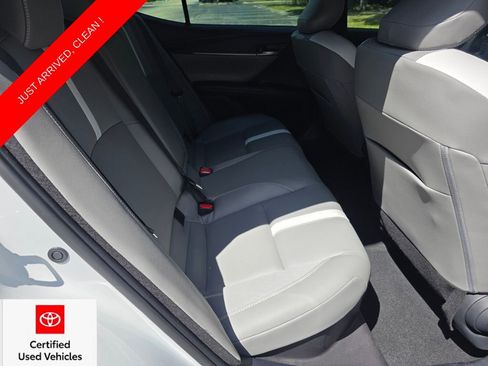 Certified 2025 Toyota Camry SE FWD image 17