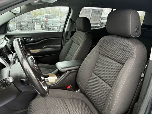Used 2019 GMC Acadia SLE w/ LPO, Floor Liner Package FWD image 13