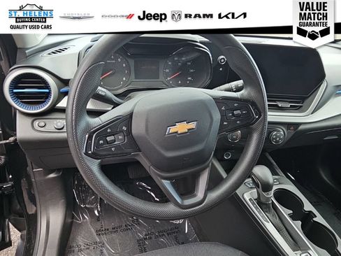 Used 2024 Chevrolet Trax LS FWD image 13