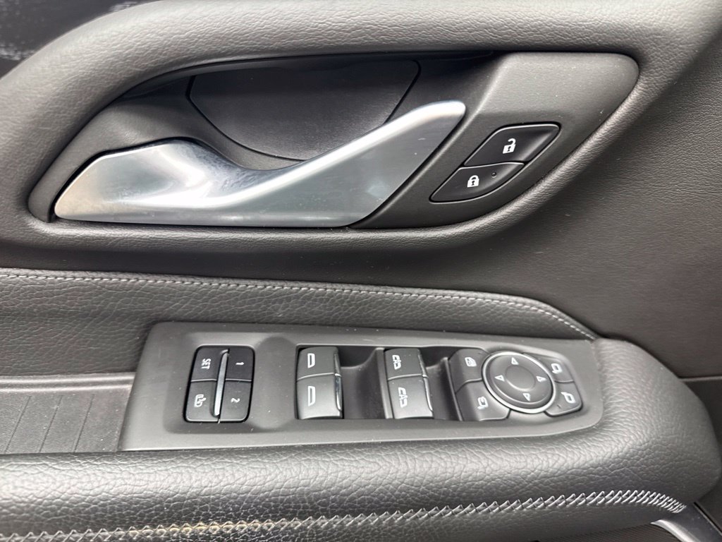 Used 2022 GMC Yukon Denali AWD/4WD image 33