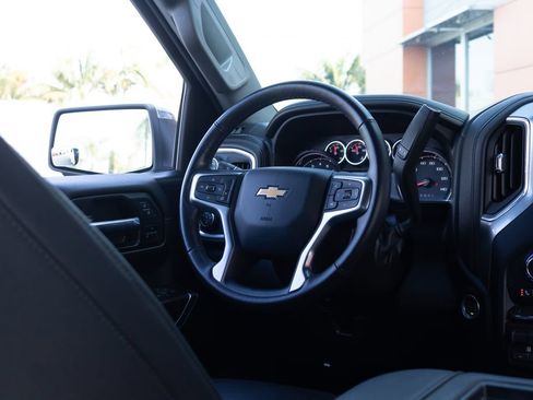 Used 2022 Chevrolet Silverado 1500 LTZ AWD/4WD image 26