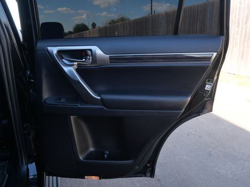 Certified 2022 Lexus GX 460 Premium image 13