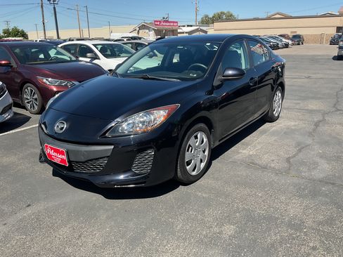 Used 2012 MAZDA MAZDA3 i Sport FWD image 2