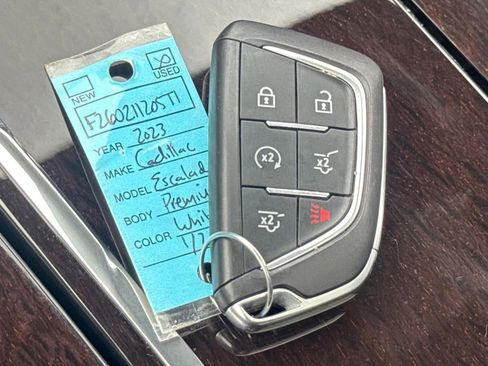 Used 2023 Cadillac Escalade Premium Luxury Platinum image 56
