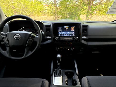 Used 2024 Nissan Frontier S w/ Technology Package RWD image 4