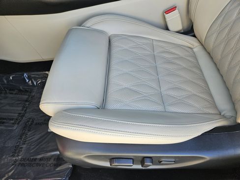 Used 2023 Nissan Maxima Platinum w/ Sport Mat Group image 24