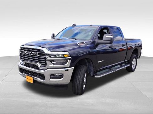 Certified 2026 RAM 2500 Big Horn AWD/4WD image 11