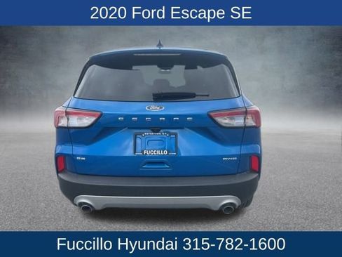 Used 2020 Ford Escape SE image 4