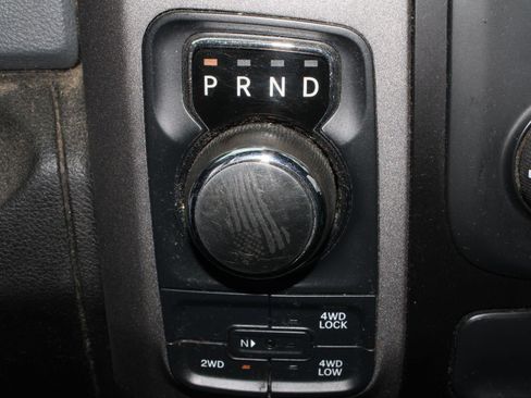 Used 2019 RAM 1500 Express AWD/4WD image 12