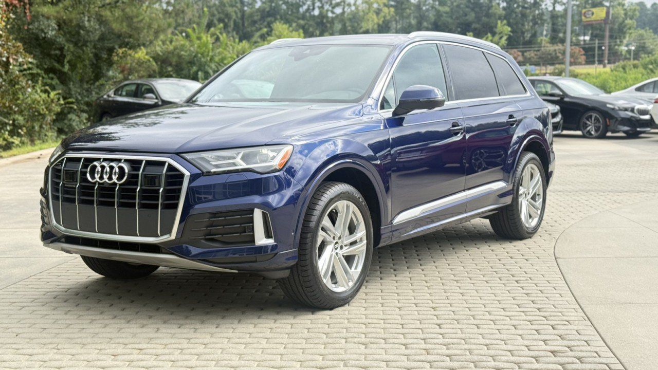 Used 2021 Audi Q7 2.0T Premium Plus w/ Executive Package AWD/4WD image 2