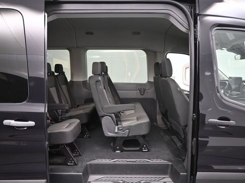 Used 2024 Ford Transit 350 XLT image 29