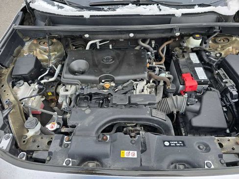 Used 2020 Toyota RAV4 XLE image 28