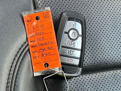 Used 2024 Ford Expedition Max XLT image 37