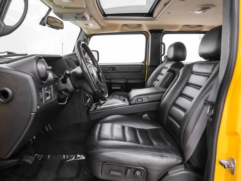 Used 2005 HUMMER H2 SUT Sport Utility Pickup 4D w/ Preferred Equipment Group image 27