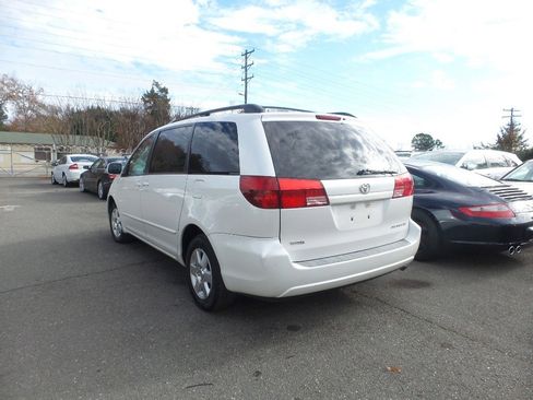 Used 2005 Toyota Sienna XLE image 4