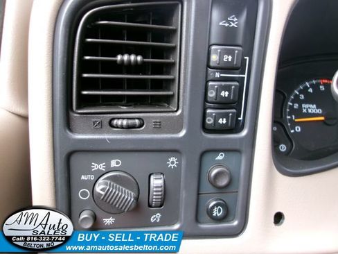 Used 2006 Chevrolet Silverado 3500 LT w/ Skid Plate Package AWD/4WD image 11