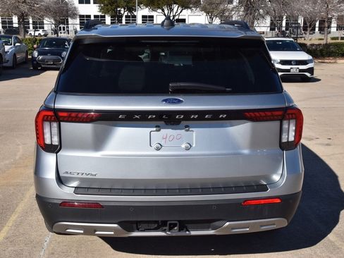 Certified 2025 Ford Explorer Active w/ Active Comfort Package image 6
