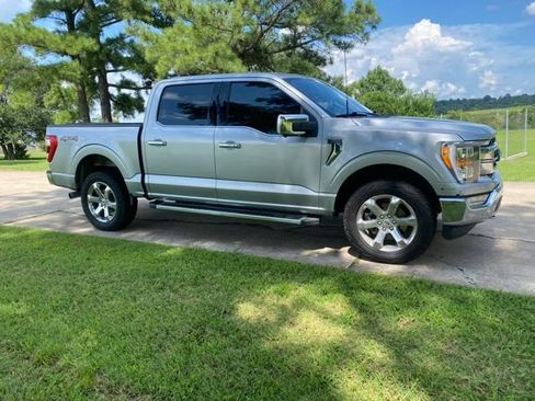 Used 2022 Ford F150 Lariat AWD/4WD image 9