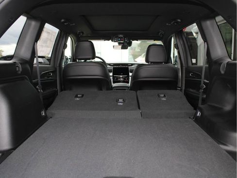 New 2025 Jeep Grand Cherokee Limited w/ Trailer Tow Package image 33