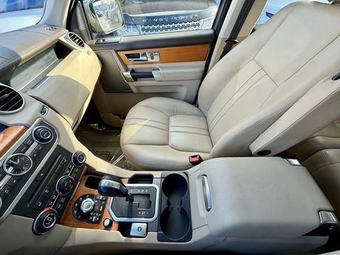 Used 2011 Land Rover LR4 HSE image 18