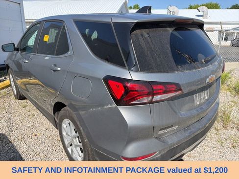 Used 2024 Chevrolet Equinox LT FWD image 2