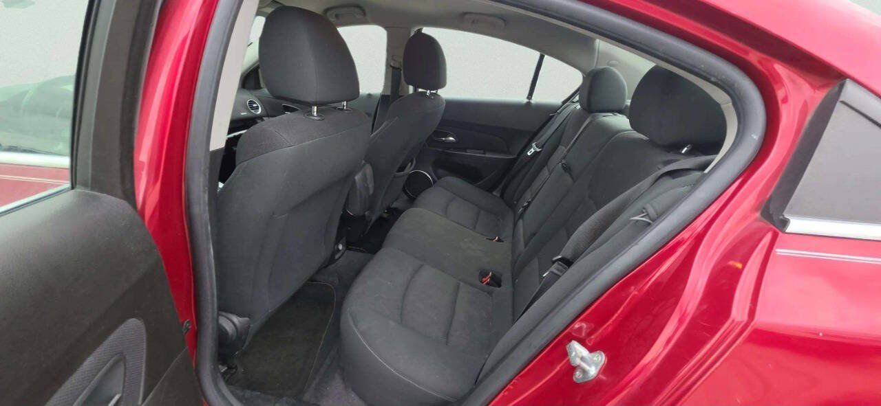 Used 2012 Chevrolet Cruze LT FWD image 6