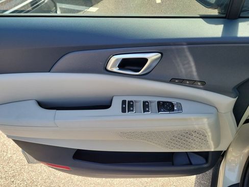 New 2026 Kia Carnival SX FWD image 21