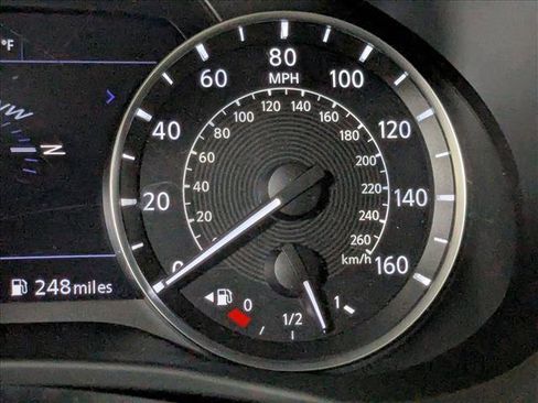 Used 2020 INFINITI QX50 Luxe w/ Navigation Package image 8