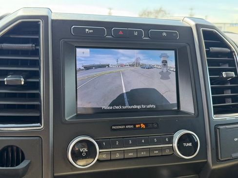 Used 2020 Ford Expedition Max Limited image 24