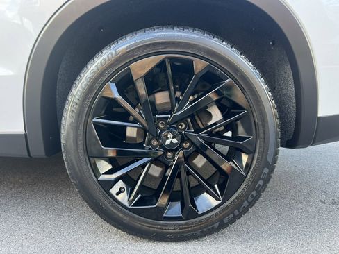 Used 2024 Mitsubishi Outlander SE Black Edition AWD/4WD image 97