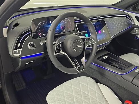 New 2026 Mercedes-Benz E 450 4MATIC Sedan image 4
