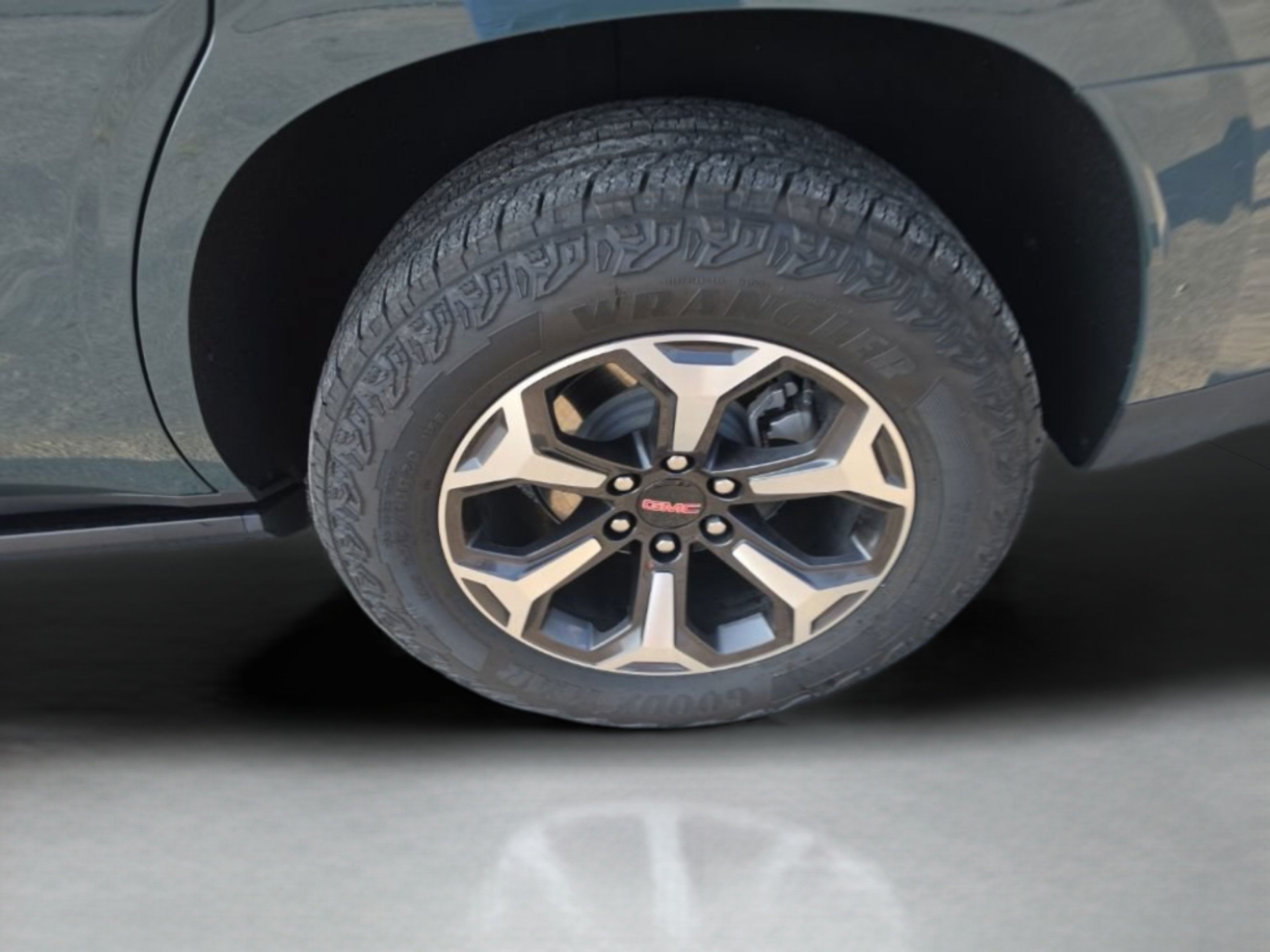 Used 2026 GMC Yukon AT4 Ultimate AWD/4WD image 37