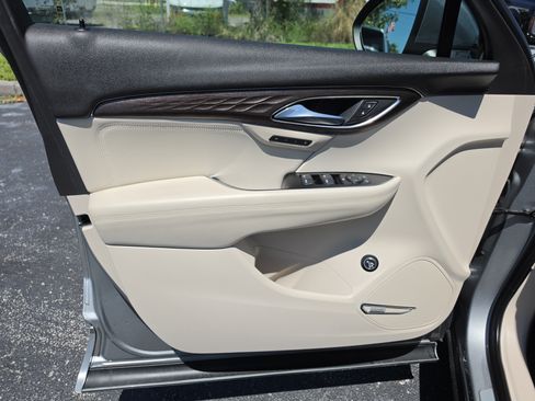 Certified 2023 Buick Envision Avenir FWD image 18
