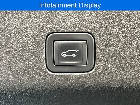 Used 2021 Chevrolet Suburban Premier w/ Premium Package image 45