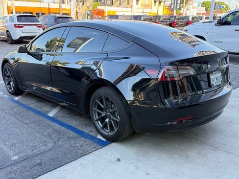Used 2022 Tesla Model 3 Standard Range RWD image 3