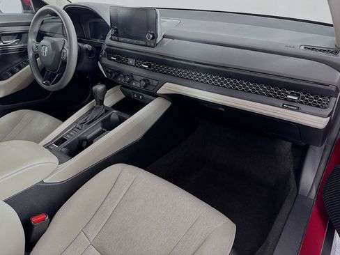 Certified 2024 Honda Accord EX image 28