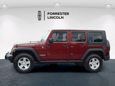 Used 2007 Jeep Wrangler Unlimited Rubicon w/ Dual Top Group AWD/4WD image 6