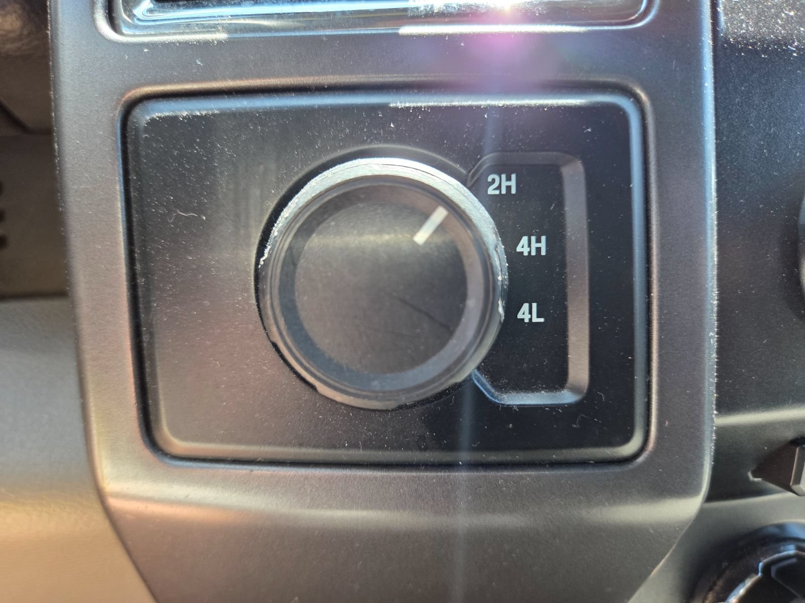 Used 2015 Ford F150 XLT AWD/4WD image 17