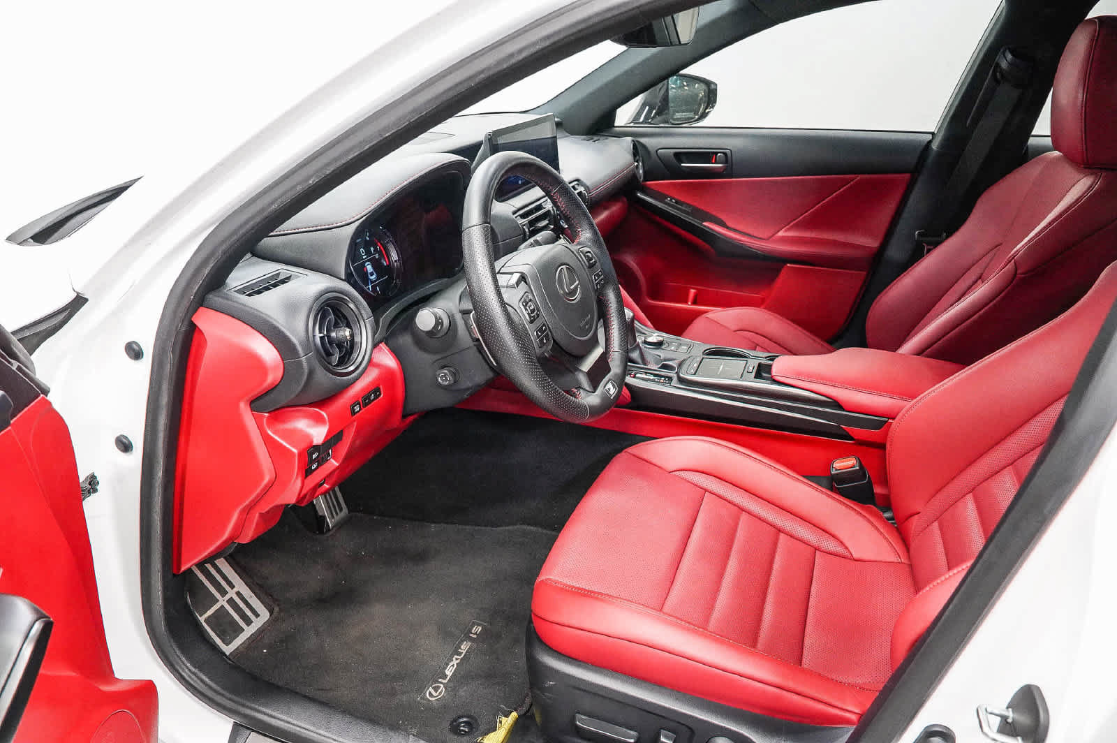 Used 2023 Lexus IS 350 F Sport RWD image 18