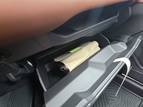 New 2026 Subaru Outback Touring XT image 22