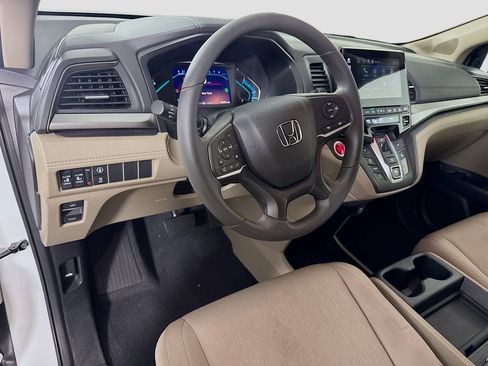 Used 2021 Honda Odyssey EX image 18