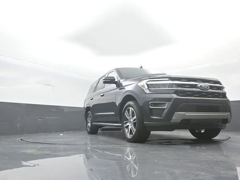 Used 2022 Ford Expedition Limited AWD/4WD image 34