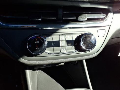 New 2026 Buick Envista Preferred image 30