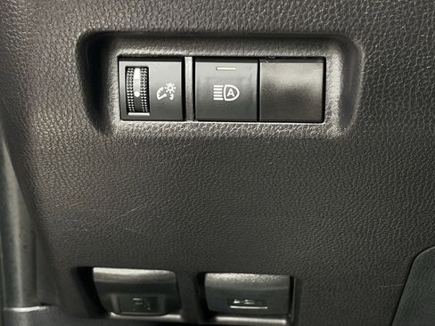 Used 2025 Toyota RAV4 LE FWD image 20