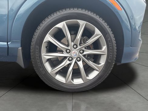 Used 2024 Buick Encore GX Avenir w/ Avenir Convenience Package AWD/4WD image 10